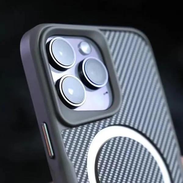 TPU+PC чехол Metal Buttons with Magnetic Fit Carbon Ring для Apple iPhone 16 Pro Max (6.9") — Серый — фото 5 TPU+PC чехол Metal Buttons with Magnetic Fit Carbon Ring для Apple iPhone 16 Pro Max (6.9") — Серый — фото 5