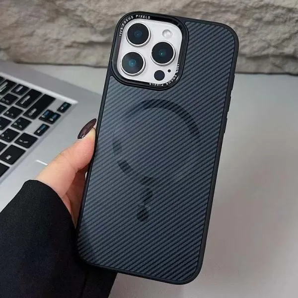 Чехол TPU+PC Carbon Mirage with Magnetic Fit для Apple iPhone 16 Pro Max (6.9") — Черный — фото 2 Чехол TPU+PC Carbon Mirage with Magnetic Fit для Apple iPhone 16 Pro Max (6.9") — Черный — фото 2