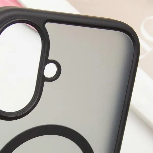 TPU+PC чехол Metal Buttons with Magnetic Fit для Apple iPhone 16 (6.1") — Черный — фото 4 TPU+PC чехол Metal Buttons with Magnetic Fit для Apple iPhone 16 (6.1") — Черный — фото 4