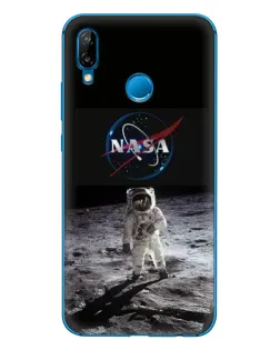 Чехол для Huawei P20 Lite (2019) с картинкой «Астронавт на Луне» Чехол для Huawei P20 Lite (2019) с картинкой «Астронавт на Луне»