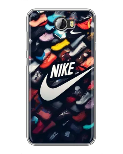 Чехол для Huawei Y5II с картинкой «Коллекция кроссовок Nike» Чехол для Huawei Y5II с картинкой «Коллекция кроссовок Nike»