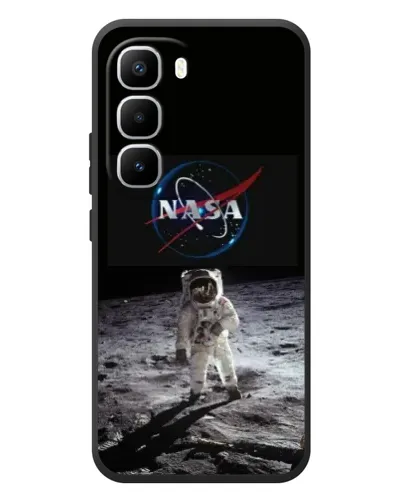 Чехол для Infinix Hot 60 Pro Plus с картинкой «Астронавт на Луне»