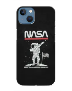 Чехол для iPhone 13 с картинкой «NASA — шагаем по Луне»
