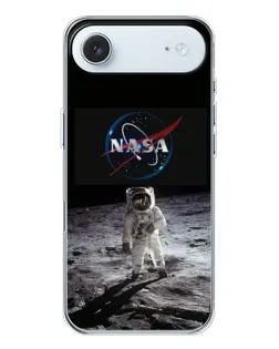 Чехол для iPhone 17 Air с картинкой «Астронавт на Луне»