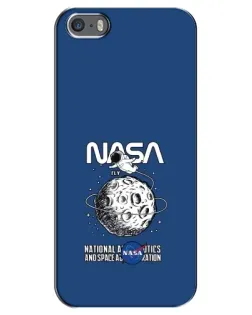 Чехол для iPhone 5 / 5s / SE с картинкой «NASA — лунная миссия» Чехол для iPhone 5 / 5s / SE с картинкой «NASA — лунная миссия»