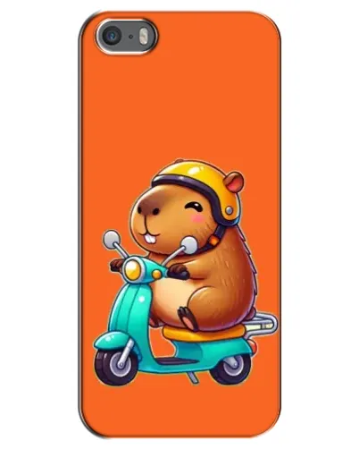Чехол для iPhone 5 / 5s / SE с картинкой «Капибара на скутере»