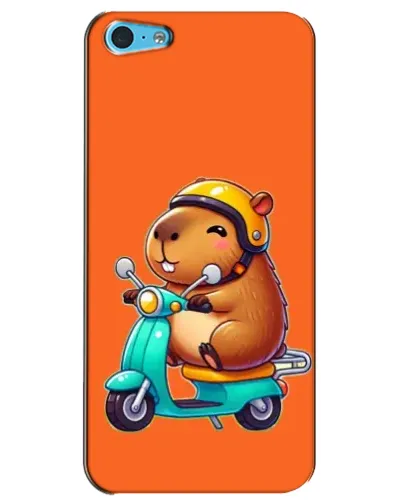 Чехол для iPhone 5c с картинкой «Капибара на скутере»