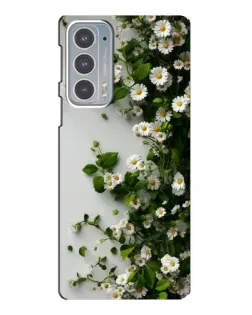 Чехол для Motorola Edge 20 с картинкой «Ветка мелких белых цветов»