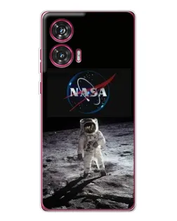 Чехол для Motorola Edge 50 Fusion с картинкой «Астронавт на Луне»