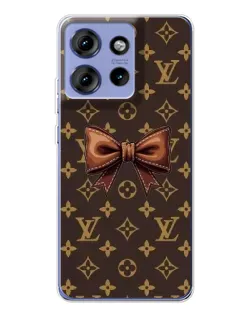 Чехол для Motorola Edge 50 с картинкой «LV с бантом»