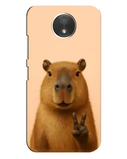 Чехол для Motorola Moto C (XT1750) с картинкой «Капибара виктория»