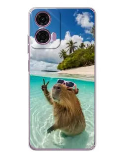 Чехол для Motorola Moto E14 с картинкой «Капибара на море»