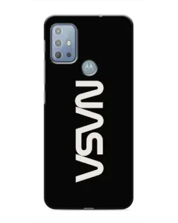 Чехол для Motorola MOTO G10 с картинкой «NASA — вертикальный логотип»