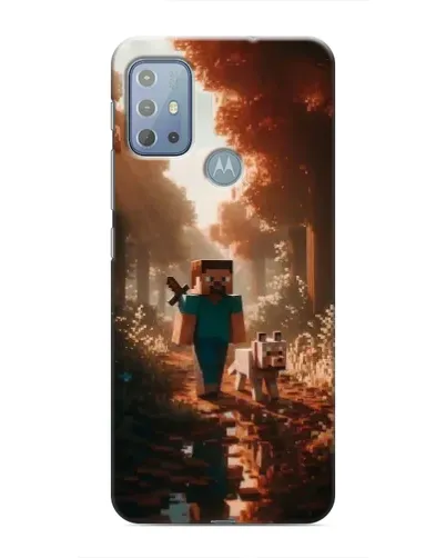 Чехол для Motorola MOTO G20 с картинкой «Стив в лесу»