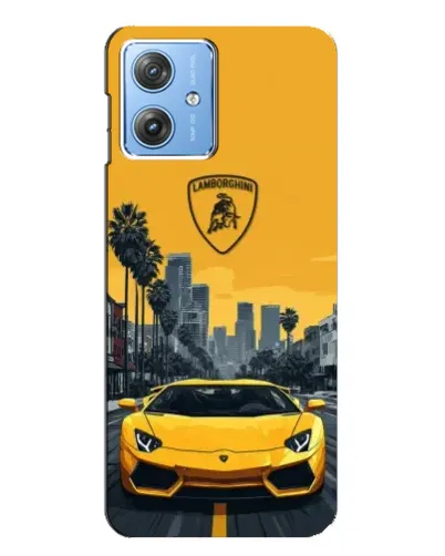 Чехол для Motorola MOTO G54 / G54 Power с картинкой «Желтый Lamborghini город»