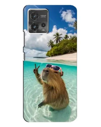 Чехол для Motorola MOTO G72 с картинкой «Капибара на море»
