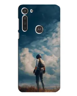Чехол для Motorola MOTO G8 с картинкой «Герой PUBG на скале»