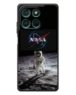 Чехол для Motorola MOTO G86 Power с картинкой «Астронавт на Луне»