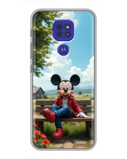 Чехол для Motorola MOTO G9 Play с картинкой «Микки на скамейке»