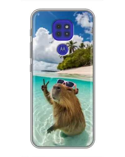 Чехол для Motorola MOTO G9 Play с картинкой «Капибара на море»