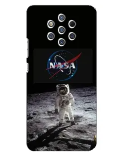 Чохол для Nokia 9 з картинкою «Астронавт на Місяці»