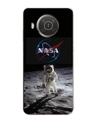 Чехол для Nokia X20 с картинкой «Астронавт на Луне»