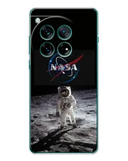Чохол для OnePlus 12 з картинкою «Астронавт на Місяці»