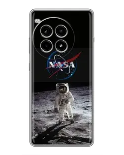 Чехол для OnePlus Ace 3 Pro с картинкой «Астронавт на Луне»