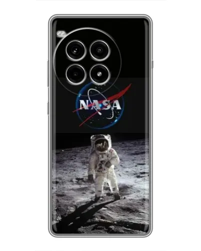Чехол для OnePlus Ace 3 Pro с картинкой «Астронавт на Луне»