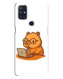 Чехол для OnePlus Nord N100 с картинкой «Капибара с ноутбуком» Чехол для OnePlus Nord N100 с картинкой «Капибара с ноутбуком»