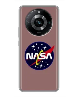 Чехол для Realme 11 Pro Plus с картинкой «NASA — ретро космос»