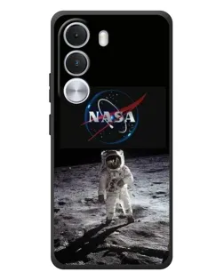 Чехол для Realme C100i с картинкой «Астронавт на Луне»