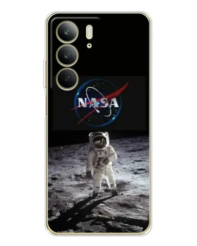 Чехол для Realme C73 5G с картинкой «Астронавт на Луне»
