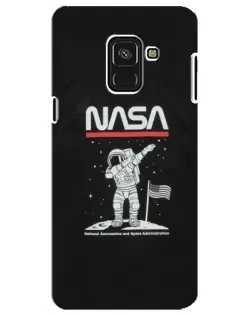 Чехол для Samsung Galaxy A8 Plus 2018 (A730F) с картинкой «NASA — шагаем по Луне» Чехол для Samsung Galaxy A8 Plus 2018 (A730F) с картинкой «NASA — шагаем по Луне»