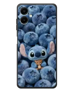Чехол для Samsung Galaxy A08 с картинкой «Стич и голубика» Чехол для Samsung Galaxy A08 с картинкой «Стич и голубика»
