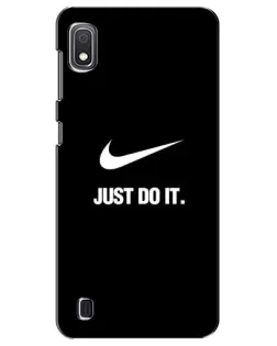 Чехол для Samsung Galaxy A10 2019 (A105F) с картинкой «Классический принт Nike» Чехол для Samsung Galaxy A10 2019 (A105F) с картинкой «Классический принт Nike»