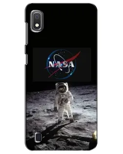 Чехол для Samsung Galaxy A10 2019 (A105F) с картинкой «Астронавт на Луне»