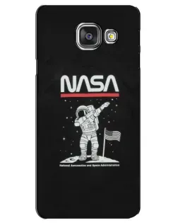 Чохол для Samsung Galaxy A3 2016 (A3100, A310F) з картинкою «NASA — крокуємо по Місяцю» Чохол для Samsung Galaxy A3 2016 (A3100, A310F) з картинкою «NASA — крокуємо по Місяцю»