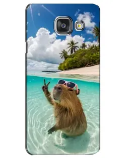 Чехол для Samsung Galaxy A3 2016 (A3100, A310F) с картинкой «Капибара на море»
