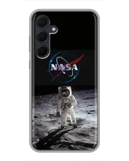 Чехол для Samsung Galaxy A35 (5G) с картинкой «Астронавт на Луне»