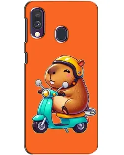 Чехол для Samsung Galaxy A40 2019 (A405F) с картинкой «Капибара на скутере» Чехол для Samsung Galaxy A40 2019 (A405F) с картинкой «Капибара на скутере»