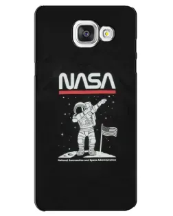Чохол для Samsung Galaxy A5 2016 (A5100, A510F) з картинкою «NASA — крокуємо по Місяцю» Чохол для Samsung Galaxy A5 2016 (A5100, A510F) з картинкою «NASA — крокуємо по Місяцю»