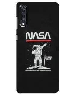 Чехол для Samsung Galaxy A70 2019 (A705F) с картинкой «NASA — шагаем по Луне» Чехол для Samsung Galaxy A70 2019 (A705F) с картинкой «NASA — шагаем по Луне»