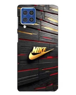 Чехол для Samsung Galaxy F62 с картинкой «Золотой Nike на металле»