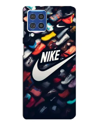 Чехол для Samsung Galaxy F62 с картинкой «Коллекция кроссовок Nike»