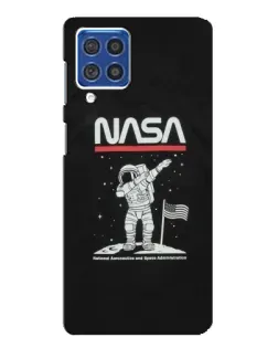 Чехол для Samsung Galaxy F62 с картинкой «NASA — шагаем по Луне» Чехол для Samsung Galaxy F62 с картинкой «NASA — шагаем по Луне»