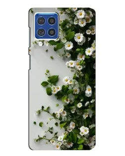 Чехол для Samsung Galaxy F62 с картинкой «Ветка мелких белых цветов»