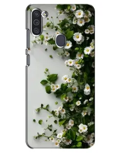 Чехол для Samsung Galaxy M11 с картинкой «Ветка мелких белых цветов»