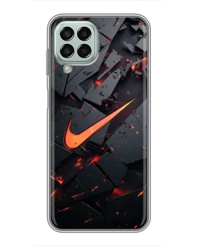 Чехол для Samsung Galaxy M33 (5G) (M336B) с картинкой «Nike — эффект разломов»
