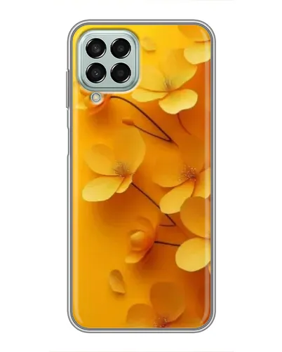 Чехол для Samsung Galaxy M33 (5G) (M336B) с картинкой «Золотые лепестки»